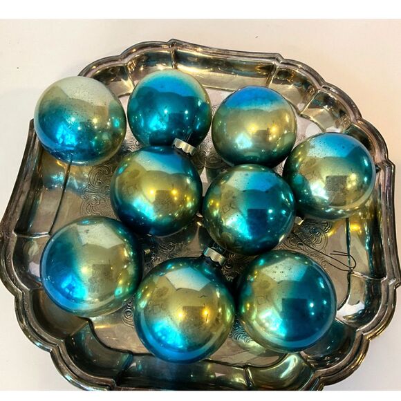 Vintage ombre Christmas balls; blue and silver 9 balls - Picture 2 of 3